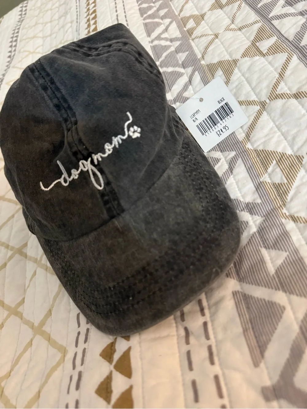 Dogmom Embroidered Baseball Cap - Black